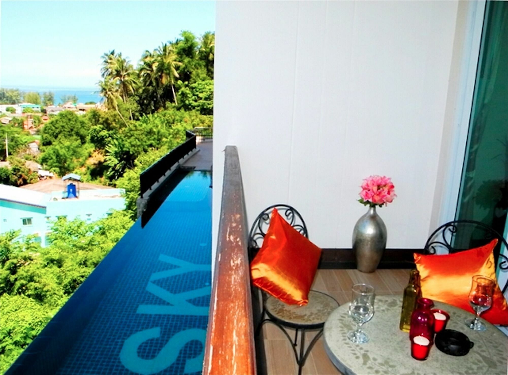 Sea & Sky Karon 1 Bedroom Apartment Kata Beach  Eksteriør billede